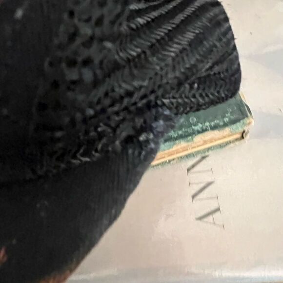 Huf customized well loved men’s trucker SnapBack hat. - Picture 9 of 9